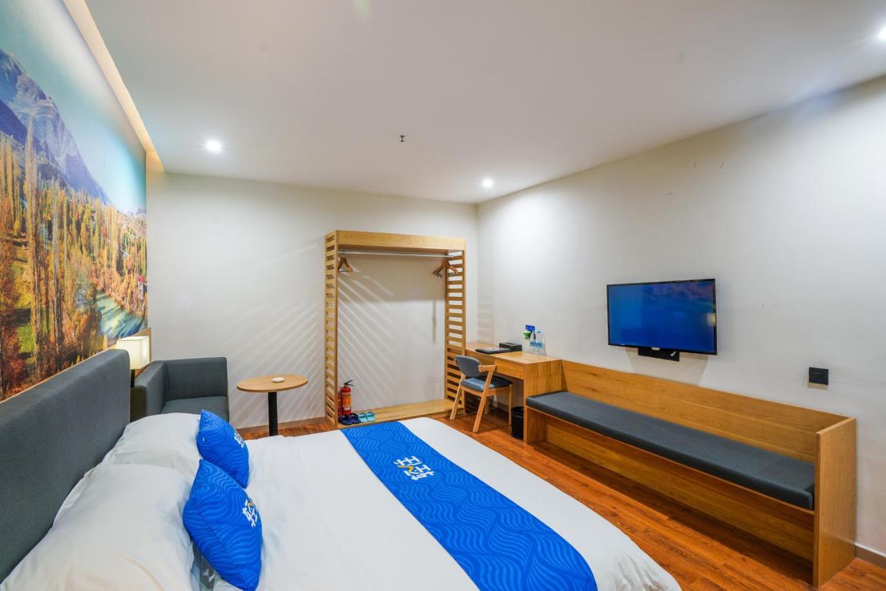 Felice Hotel-Guangzhou Baiyun International Airport Renhe Metro Station Branch Гуанджоу Екстериор снимка