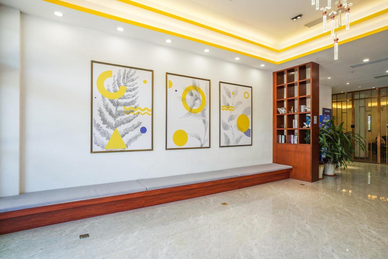 Felice Hotel-Guangzhou Baiyun International Airport Renhe Metro Station Branch Гуанджоу Екстериор снимка