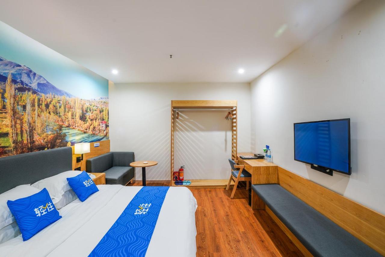 Felice Hotel-Guangzhou Baiyun International Airport Renhe Metro Station Branch Гуанджоу Екстериор снимка